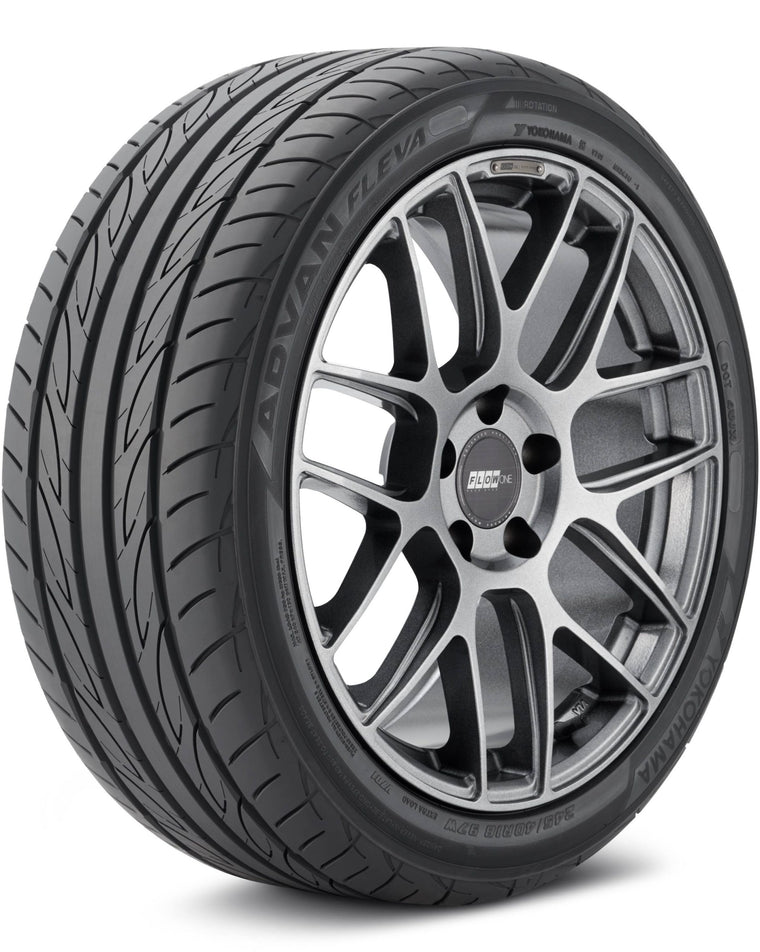 Yokohama Advan Fleva V701 205/55R15 88V Tire